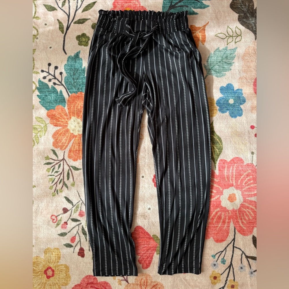 Joe B Black and White Patterned Pants